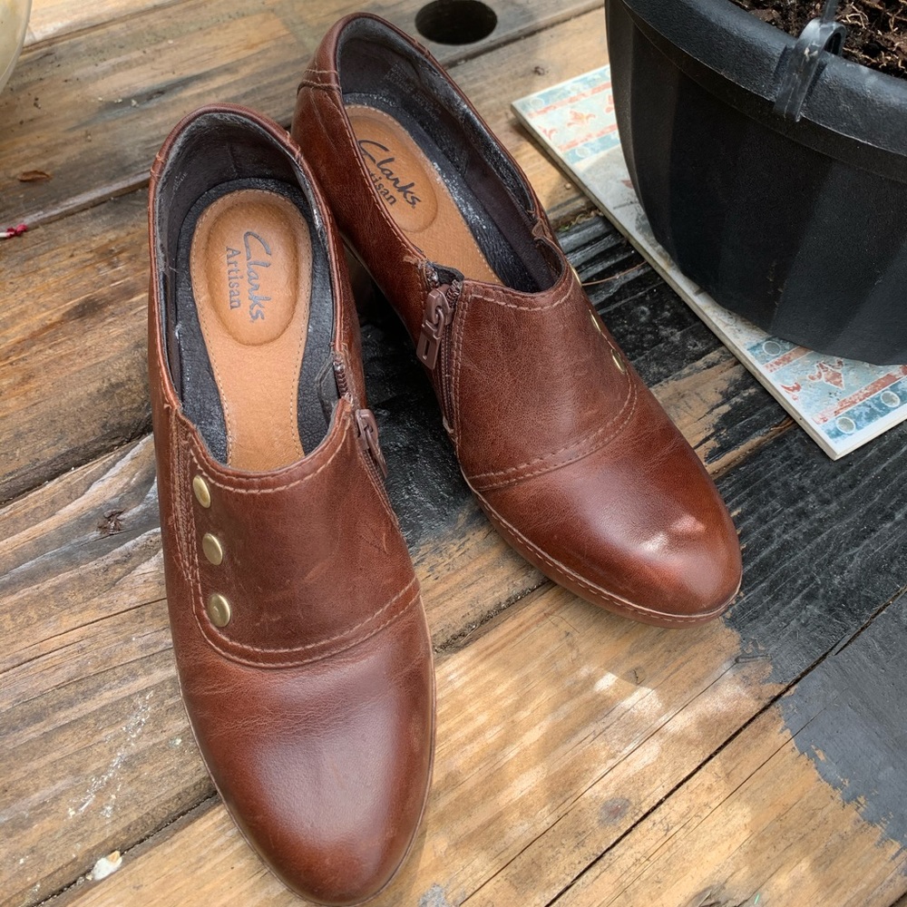 Clark’s Artisian shoes 👠